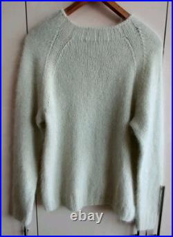 Beautiful hand knitted sweater, angora 80%, Italy, delicate mint color