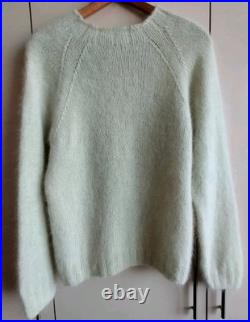 Beautiful hand knitted sweater, angora 80%, Italy, delicate mint color