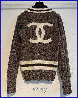 CHANEL 1996 vintage 100% cashmere sweater jumper knitwear with Logo CC 36 38 40