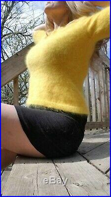 Luxury! Medium 80% Angora Escada yellow Fuzzy Sweater Pullover Furry Fluffy