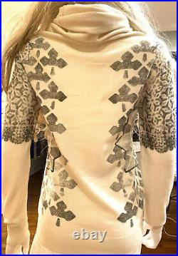 NWT $3,550 CHANEL 2015 White Logo Sweater Top Cardigan Coat Jacket 34 36 2 4 6 S