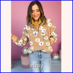 NWT Karlie Floral Fleece Pullover Sweater Tan Yellow Medium