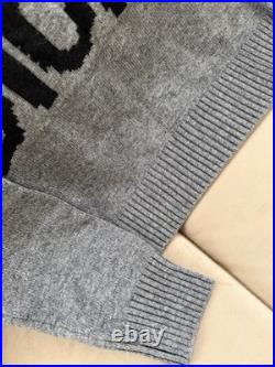 Women's Soft Wool Knit Sweater Gray. Size medium