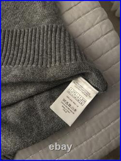 Women's Soft Wool Knit Sweater Gray. Size medium